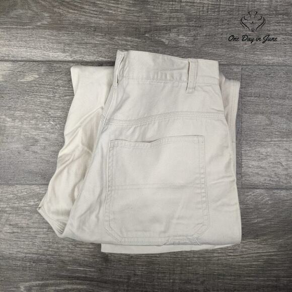 Fashion Bug Capri Pants - Picture 2 of 3